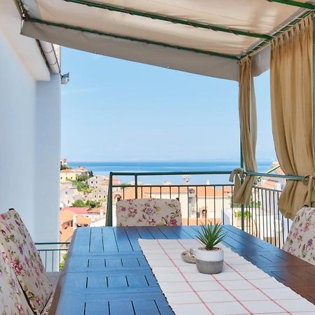 Sea View Apartment Sandra In Mali Lošinj Dış mekan fotoğraf