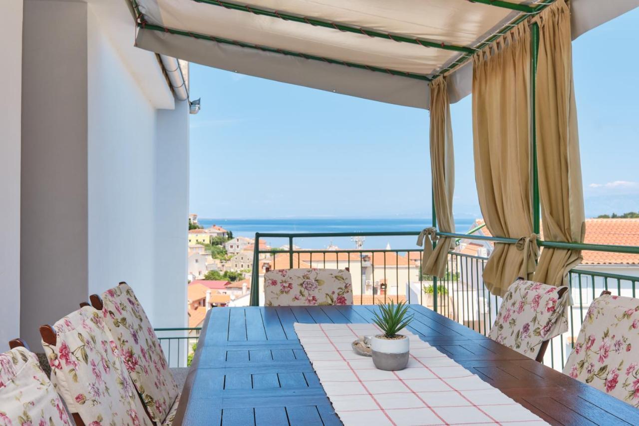 Sea View Apartment Sandra In Mali Lošinj Dış mekan fotoğraf