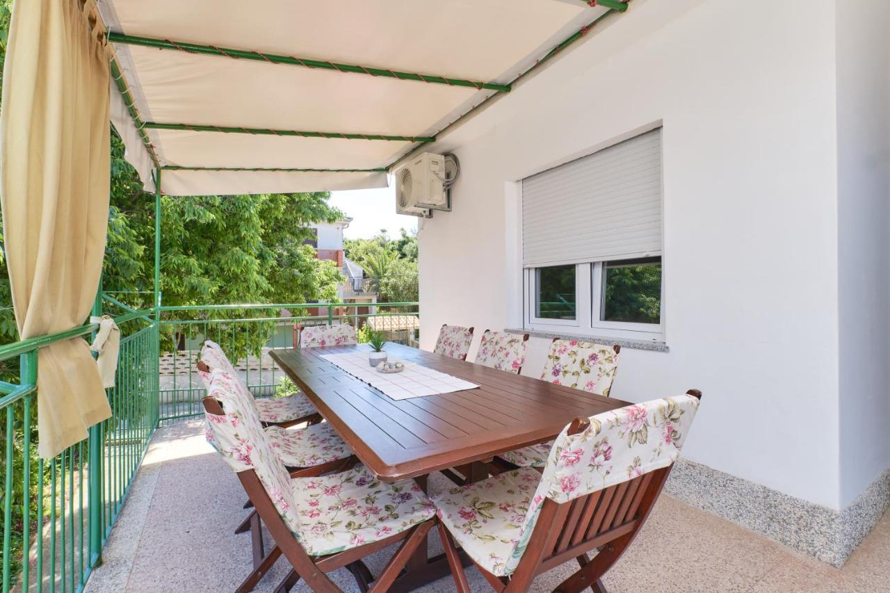 Sea View Apartment Sandra In Mali Lošinj Dış mekan fotoğraf